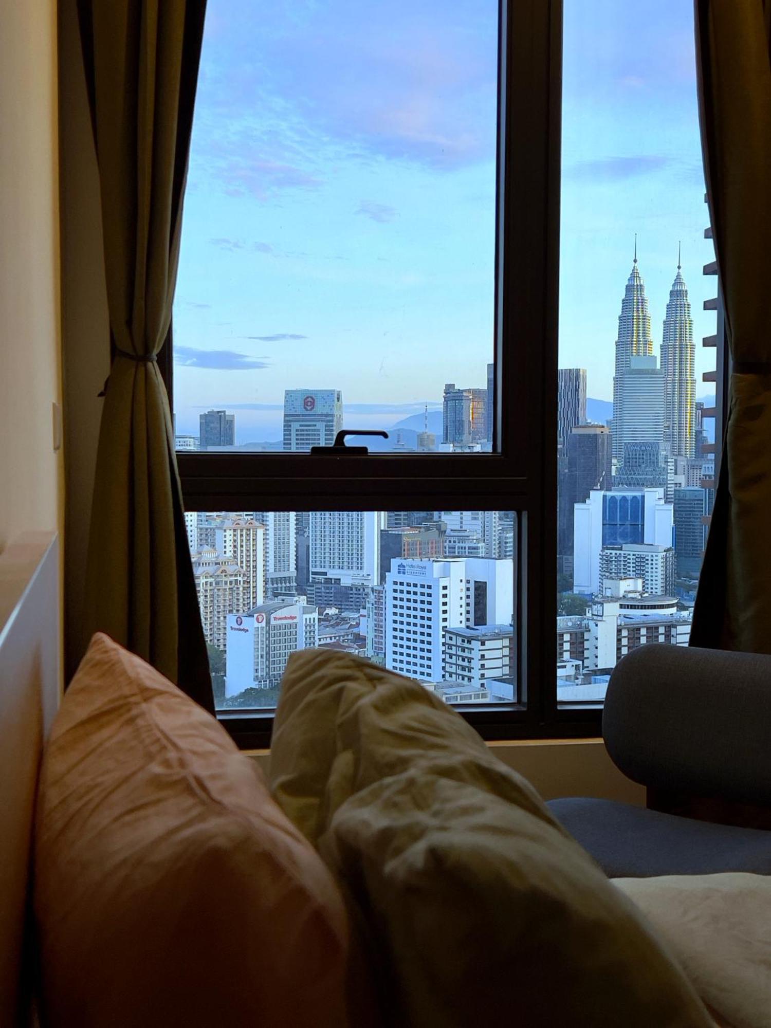 With Klcc And Kl Tower View By Yee Kuala Lumpur